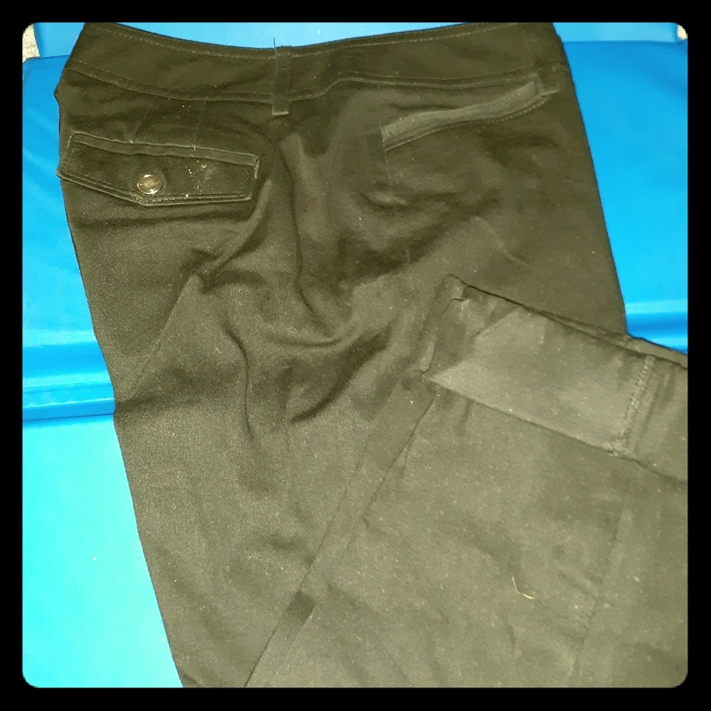 Slim crop capri